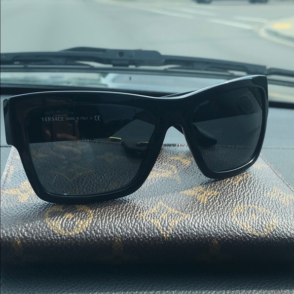 Versace Sunglasses for Women - Picture 5 of 5